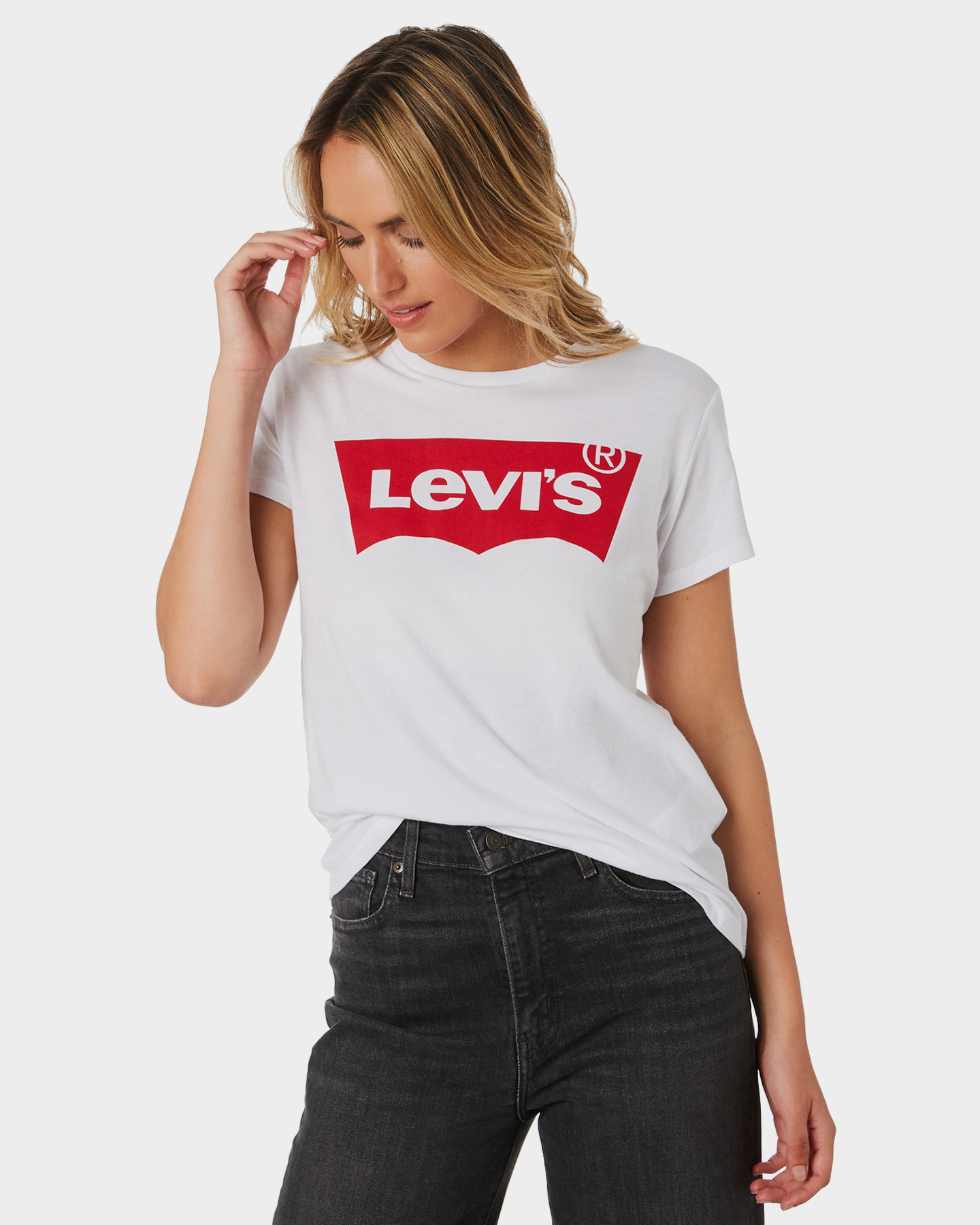 levis white tshirt for women