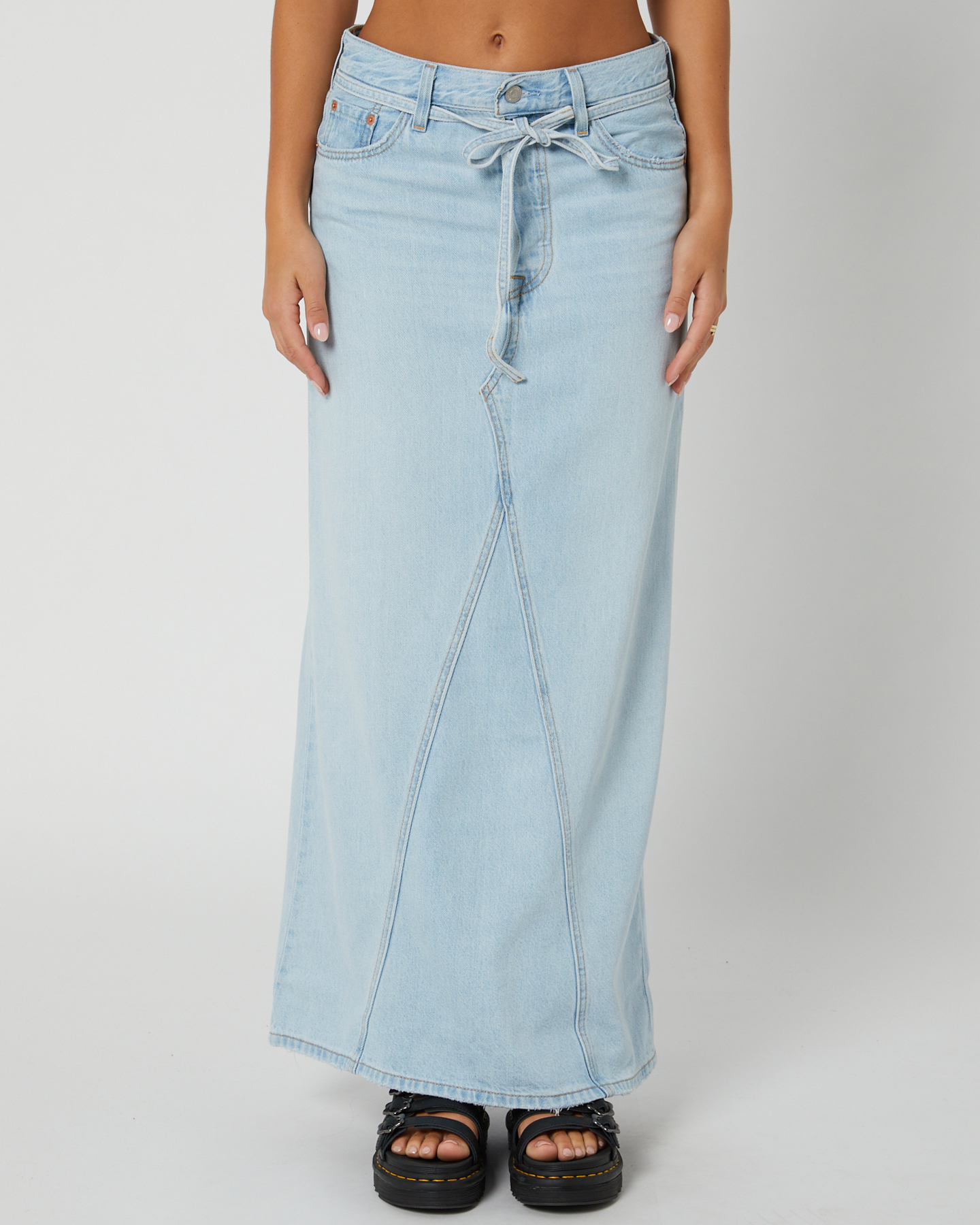 Levi’s® Iconic Long Denim Midi Skirt